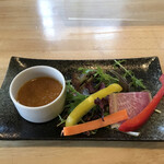 からだ想いの肉ダイニング 鉄重 町田店 - サラダ