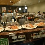 立飲み寿司 三浦三崎港 めぐみ水産 - 