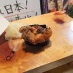 弘寿司 - 炙りウニ軍艦