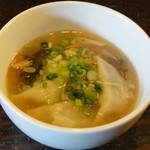 小陽春茶房 - メインのスープ餃子　※優しい味です