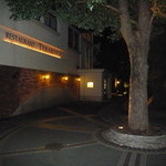 テラコヤ - 駐車スペースから