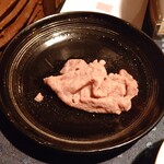 瀬里奈 - 北海道産の特選牛サーロインのしゃぶしゃぶ肉をスープで調理したもの・その２です。