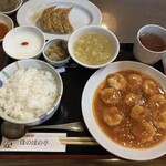 Honobono Tei - エビのチリソース定食