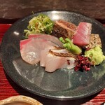 即今藤本 - お造り、カツオのわら焼き、くろむつ、シマアジ