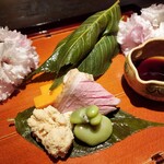 即今藤本 - 桜鮨、鴨、空豆、むつの子だったかな？