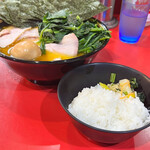 家系総本山 ラーメン 吉村家 - 