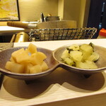 鮨 たかはま - ガリとしゃくし菜漬け