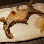 すし源 - しまあじのカマ塩焼き