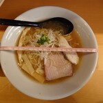 鶏's 麺処 諭吉 - 鶏そば醤油_850円　丼の直径20cm