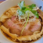 支那蕎麦屋 藤花 - 醤油ワンタン麺