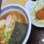 山田うどん 朝霞店 - 煮干し系醤油ラーメン＋カニクリームコロッケ