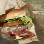 Tumbleweed burgers cafe 本店 - アボカドバーガー　ボリューミー！