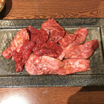 Yakiniku Ushikane - 