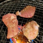 h Kuroge Wagyuu Yakiniku Shinjuku Nikuzen - 