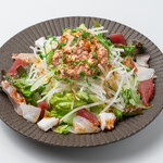 梅香る島豆腐ソースの海鮮大根サラダ