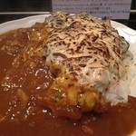 カルダモン． - チキンカツカレーグラタン風