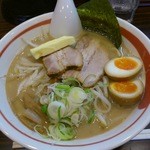 ラーメン長山 - 味玉味噌ラーメン＋バター\880