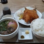 うどん家 丸孝 - 料理写真: