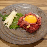 焼肉 それいけ精香園 - 合法ユッケ