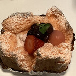 ママのえらんだ元町ケーキ - さくらざくろ