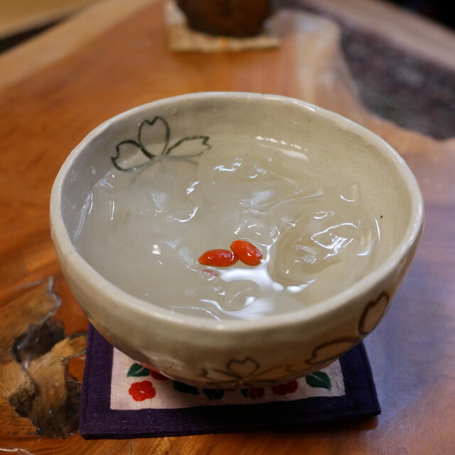 Yoshino Kuzu Sakura photo 5