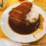 辛来飯 - カツカレー（辛）800円