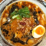 Hino Gyouza Ando Toushoumen - 黒胡麻坦々刀削麺　¥750