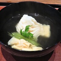 御所 岩さき - 椀　アイナメの吉野打ち　汲み上げ湯葉