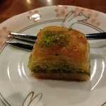 CHAMPION TURKISH KITCHEN BAR - 想像の5倍は甘い