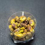 ラ・ヴィエイユ・フランス - 2022.4 ピスタチオナッツの塩掛け（350円）