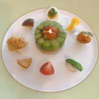 クイーン・アリス 横浜店 - オマール海老・帆立貝・アスパラガスのシャルロット