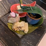 彩八 - 創作前菜！！押し寿司や卵焼き、ごま豆腐や甘辛煮など(^^)