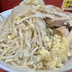 ラーメン二郎 - 小ラーメン（850円）＋豚増し（150円）、ニンニクコール