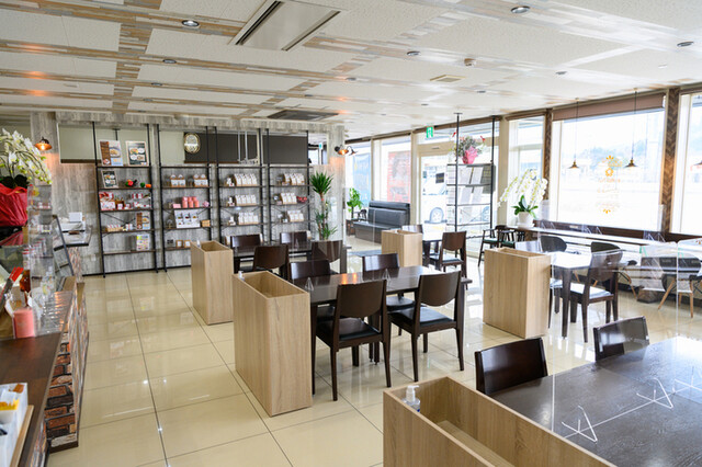 BORU-NO CAFE 弘前石川のカフェ | 10時から営業