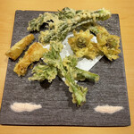 旬菜 おぐら家 - 山菜天ぷら