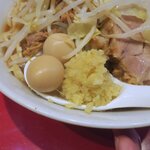 ラーメン二郎 - ショウガ半分