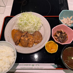 Tonkatsu To Washokuno Mise Chouhachi - 