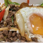 さいとう食堂 - 【ガパオヌアゲ】マトン独特の臭みはなく、とても美味しかった！