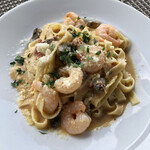 ペッシェドーロ - 魚介とウニとクリームのタリアテッレ