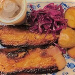 ヴィノテカ・メッシーナ - 甘ーいソースが病みつきBBQ豚バラロースト