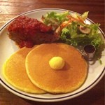 イリヤプラスカフェ - ミートローフとパンケーキ　1050円