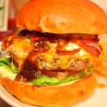 ハンバーガーモンスター - モンスターバーガー（1300円）