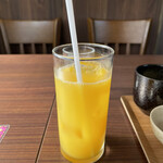 F - 選べるドリンクはオレンジジュース！