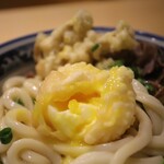 梅田 釜たけうどん - 