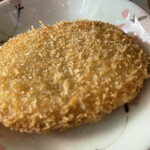 F - ポテトコロッケ。