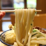 梅田 釜たけうどん - 