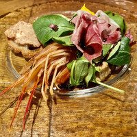 キャトルラパン　神戸三宮 - オードブル　生海老隠れております