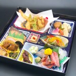 Karin - お弁当（2700円）