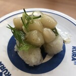 無添くら寿司 - ねぎ塩貝柱にぎり(110円・込)
