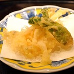 麻布 幸村 - 白魚とたらの芽の天ぷら